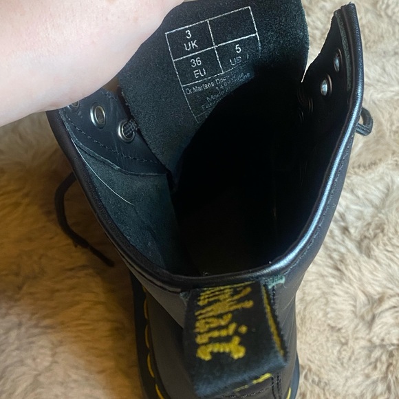 Dr. Martins original combat boots - size 5 - Picture 3 of 5